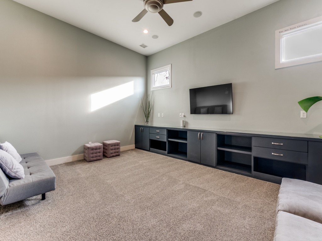 7912 Hanover Street Dallas TX 75225