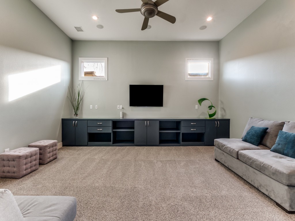 7912 Hanover Street Dallas TX 75225