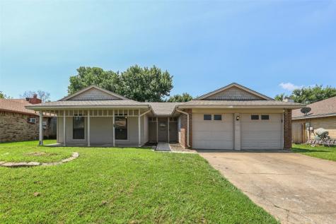 2661 Berkshire Lane Grand Prairie TX 75052