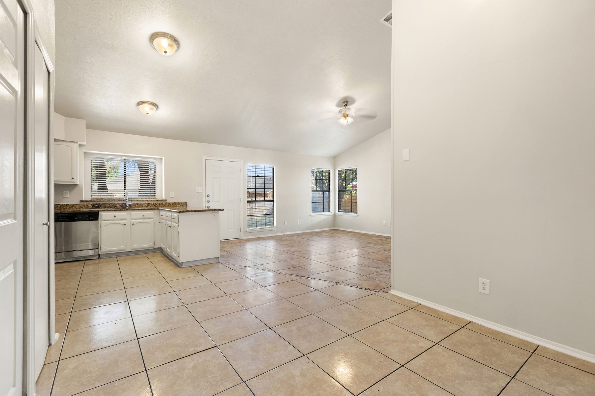 1025 Opal Drive Desoto TX 75115