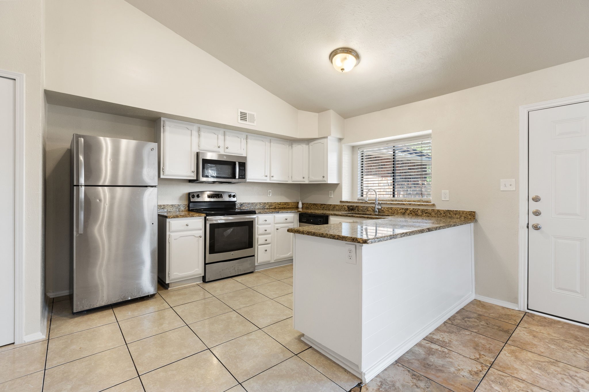 1025 Opal Drive Desoto TX 75115
