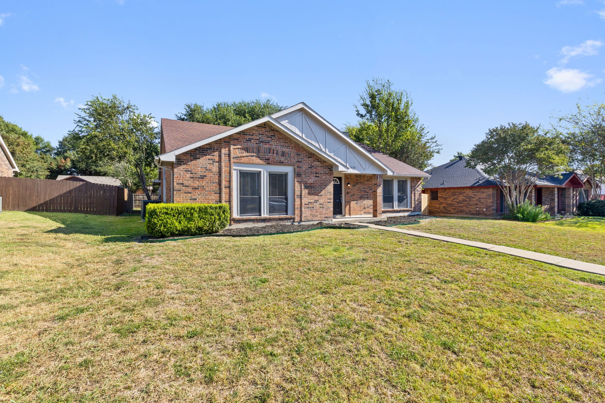 1025 Opal Drive Desoto TX 75115
