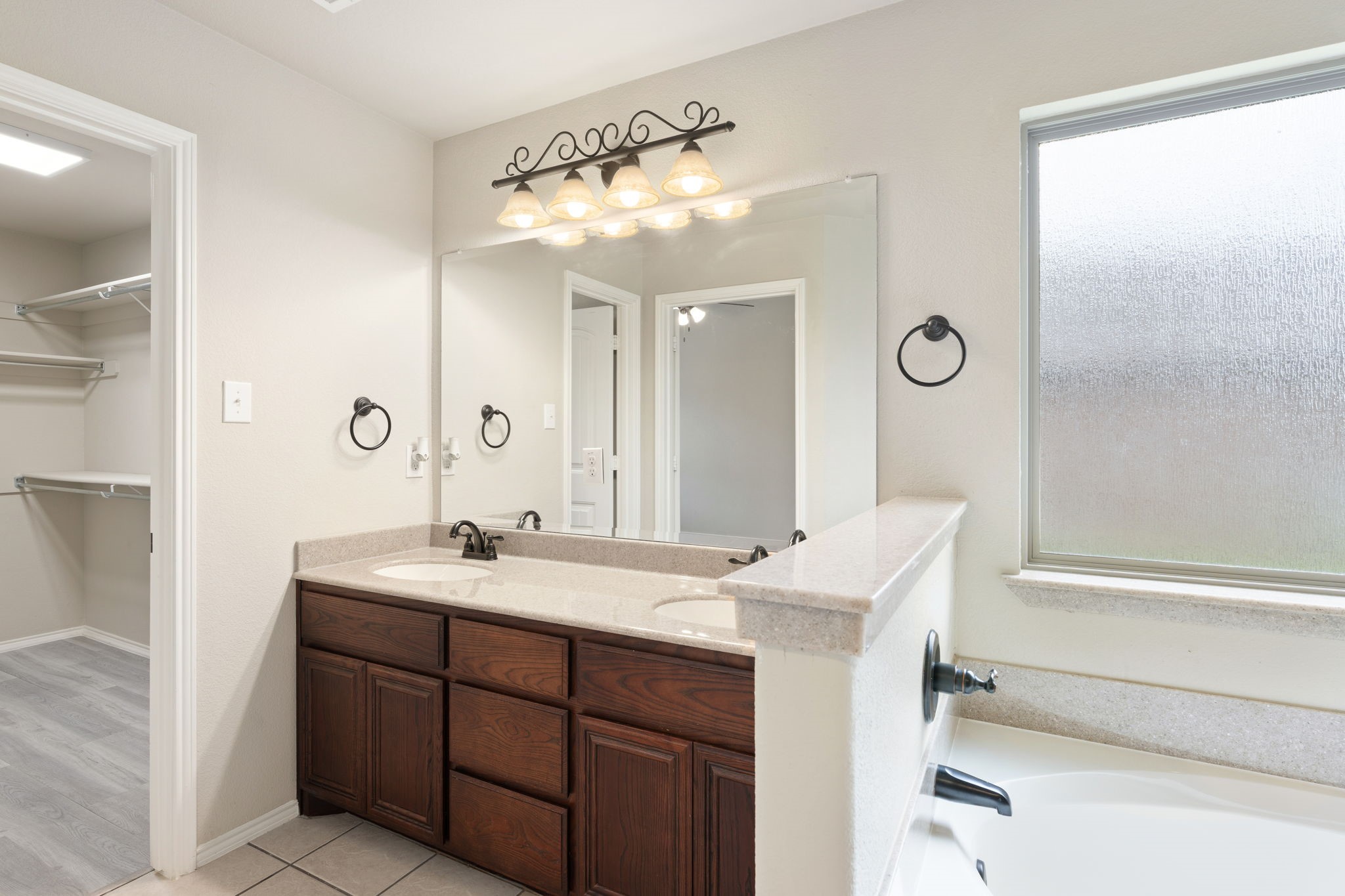 106 Poinsetta Drive Palmer TX 75152