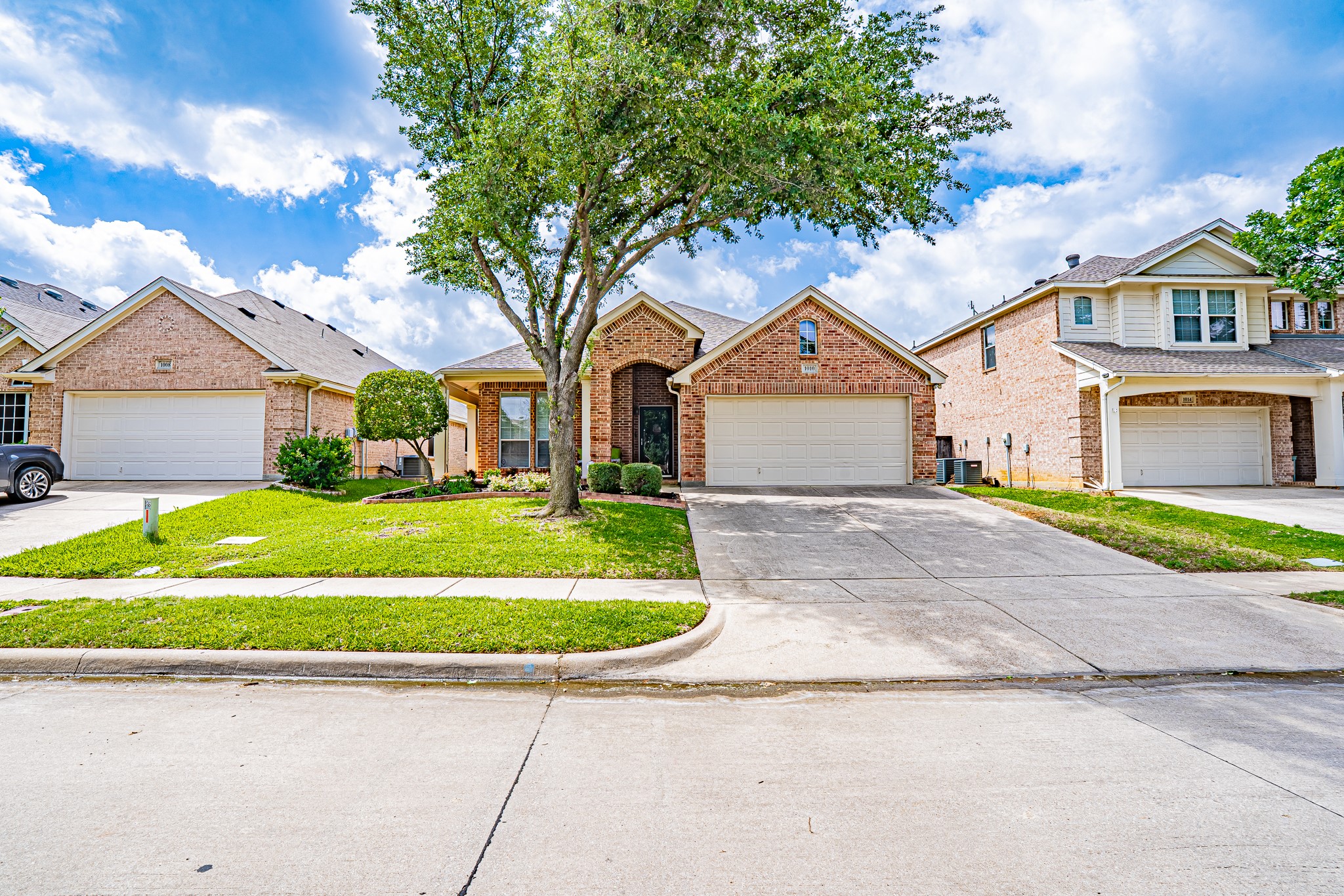 1010 Loblolly Pine Drive Arlington TX 76012