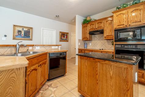 1010 Loblolly Pine Drive Arlington TX 76012
