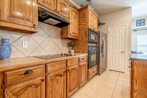1010 Loblolly Pine Drive Arlington TX 76012
