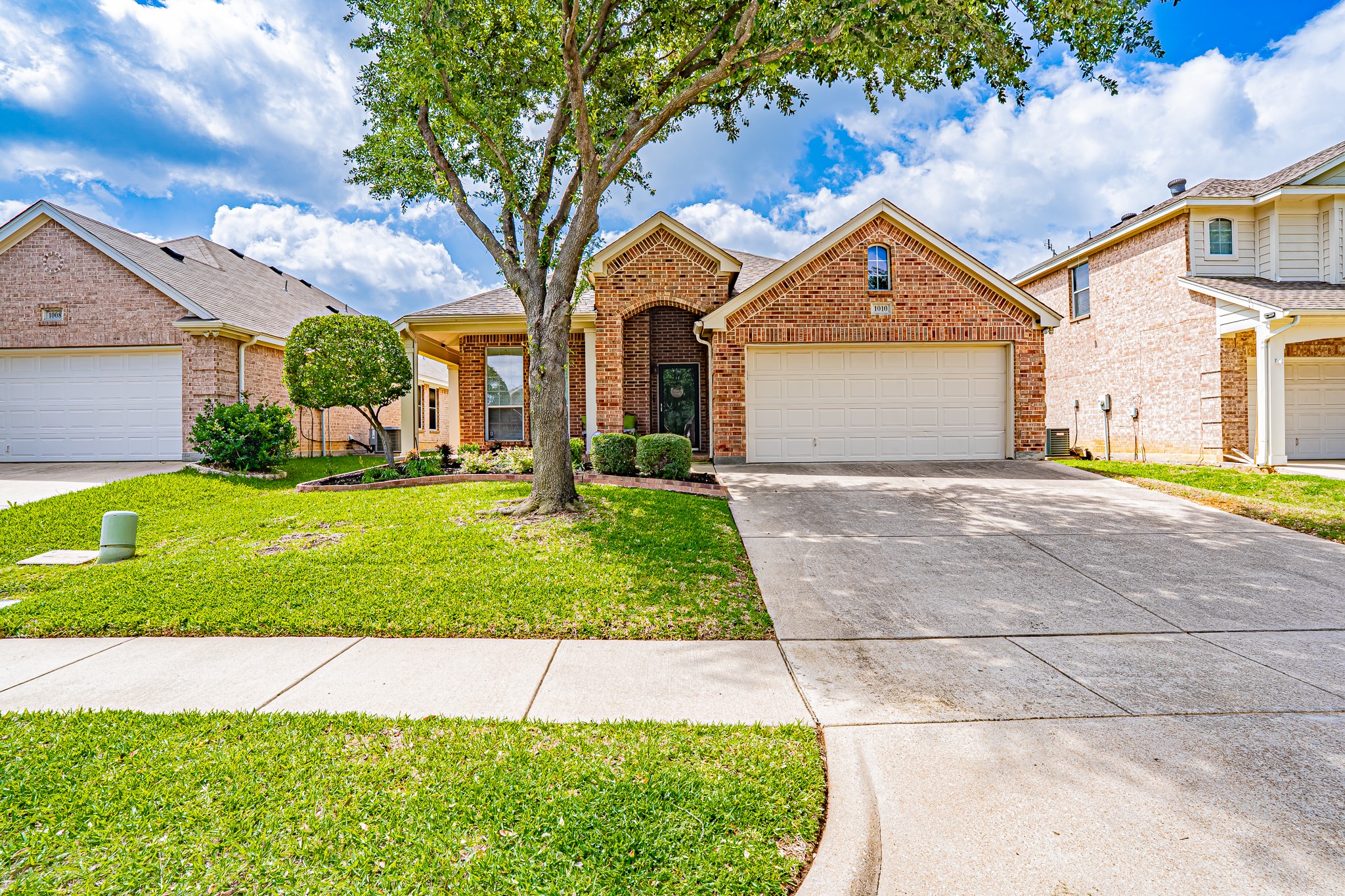 1010 Loblolly Pine Drive Arlington TX 76012