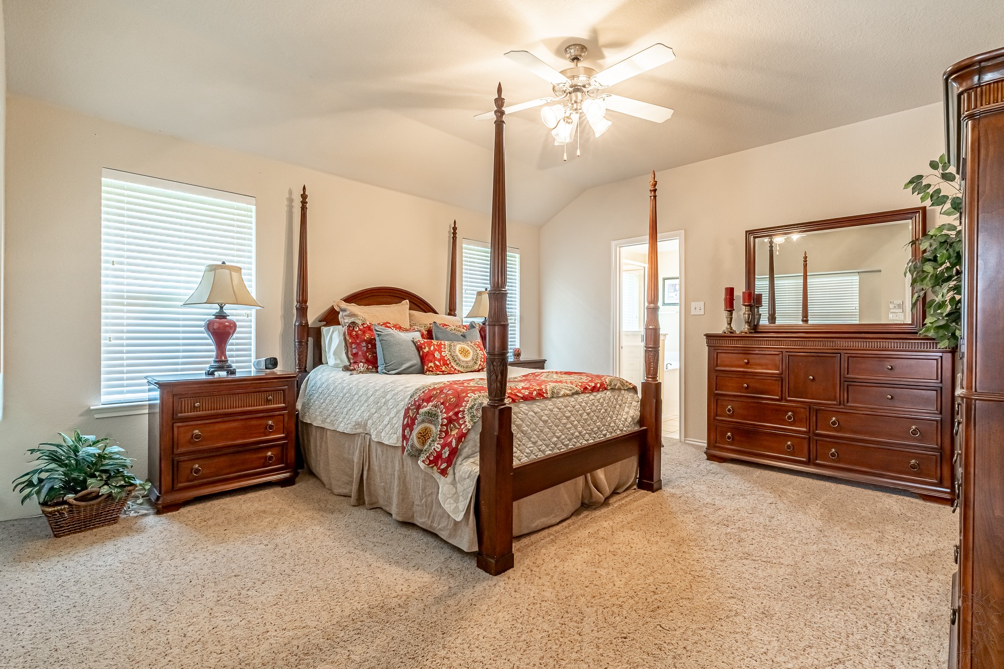 1010 Loblolly Pine Drive Arlington TX 76012