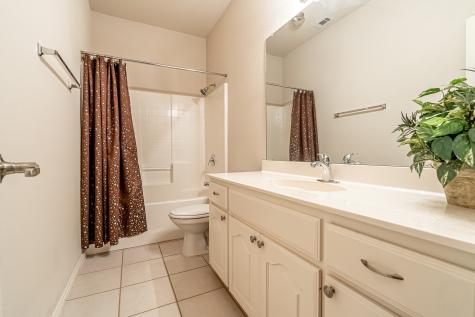 1010 Loblolly Pine Drive Arlington TX 76012