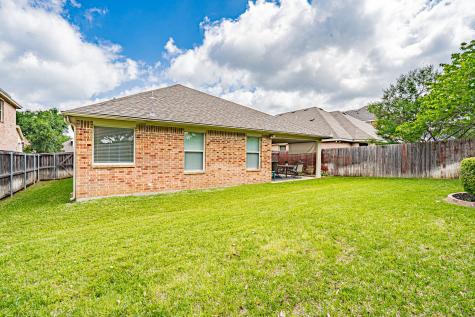 1010 Loblolly Pine Drive Arlington TX 76012