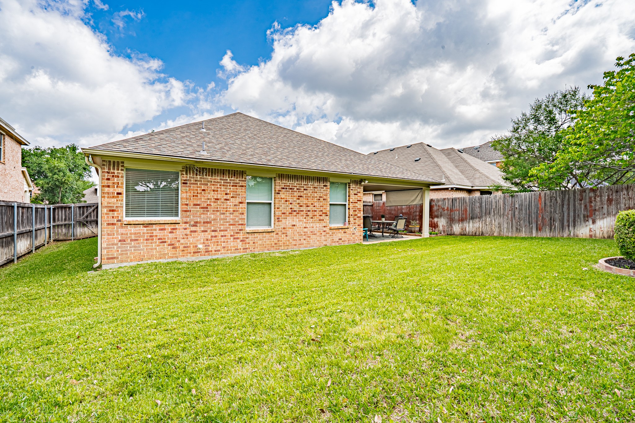 1010 Loblolly Pine Drive Arlington TX 76012