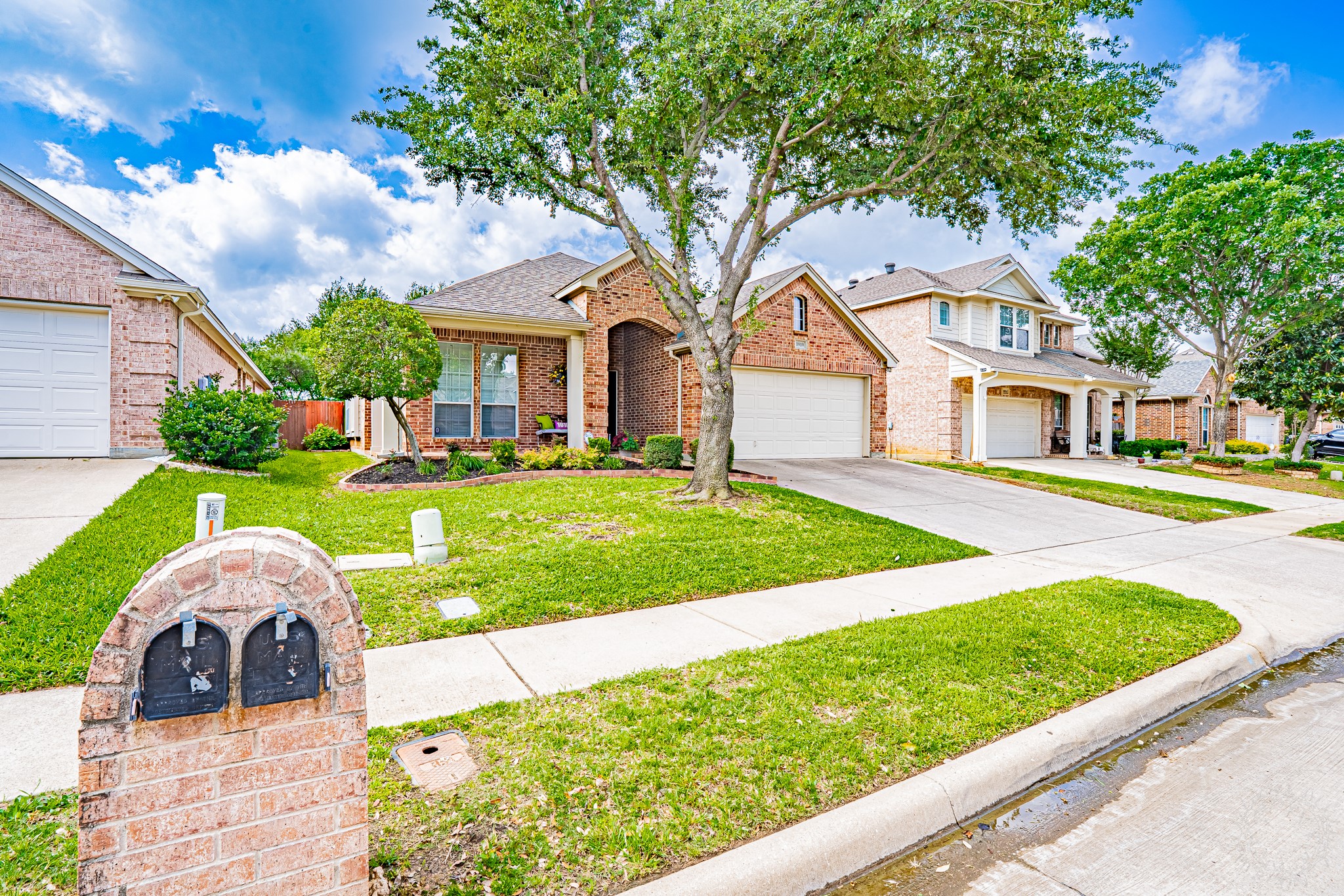 1010 Loblolly Pine Drive Arlington TX 76012