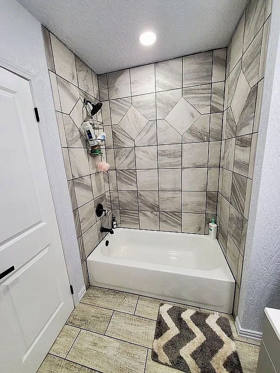 805 W 3rd Street Quanah TX 79252