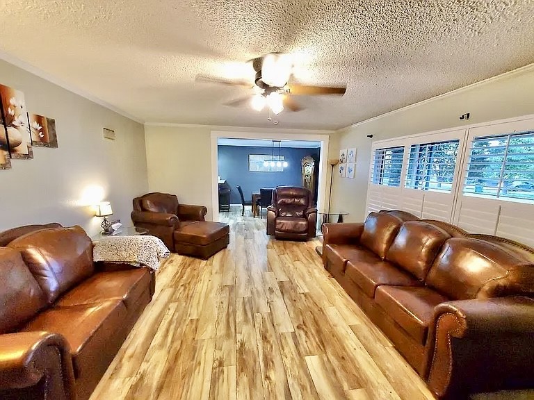 805 W 3rd Street Quanah TX 79252
