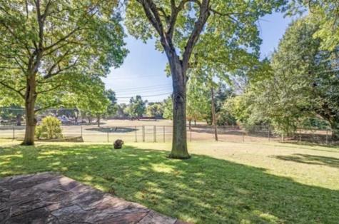 802 Wilshire Court Arlington TX 76012