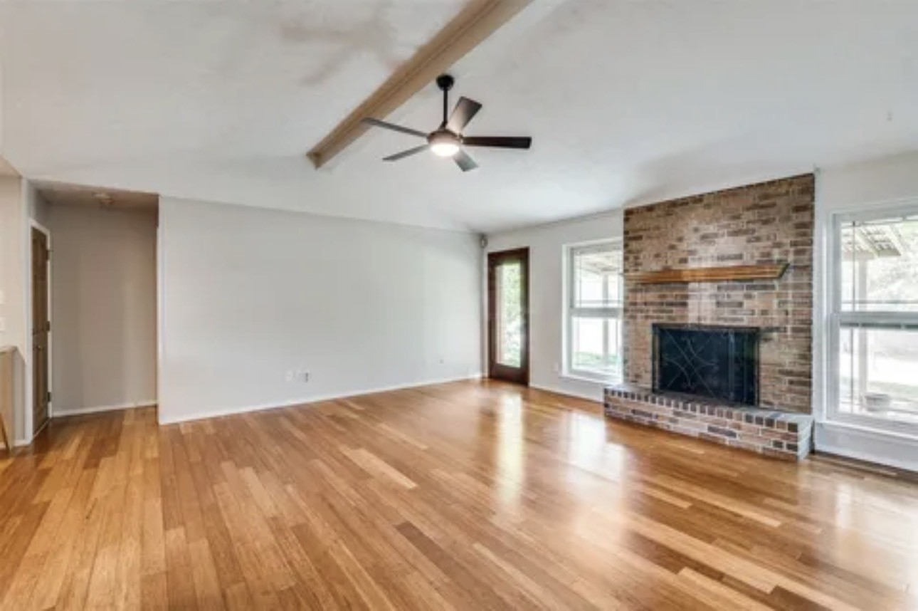 802 Wilshire Court Arlington TX 76012