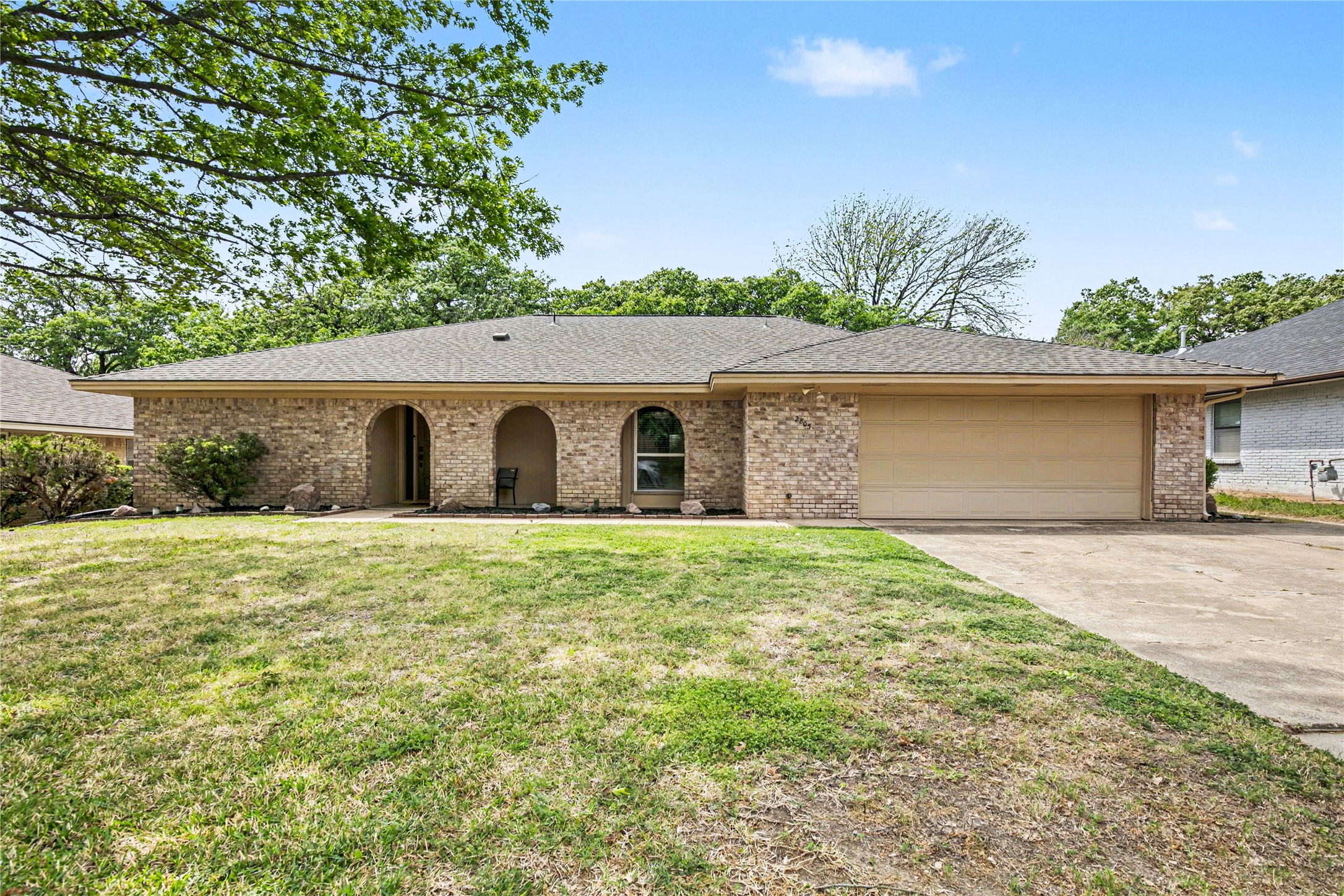 2805 Autumn Drive Hurst TX 76054