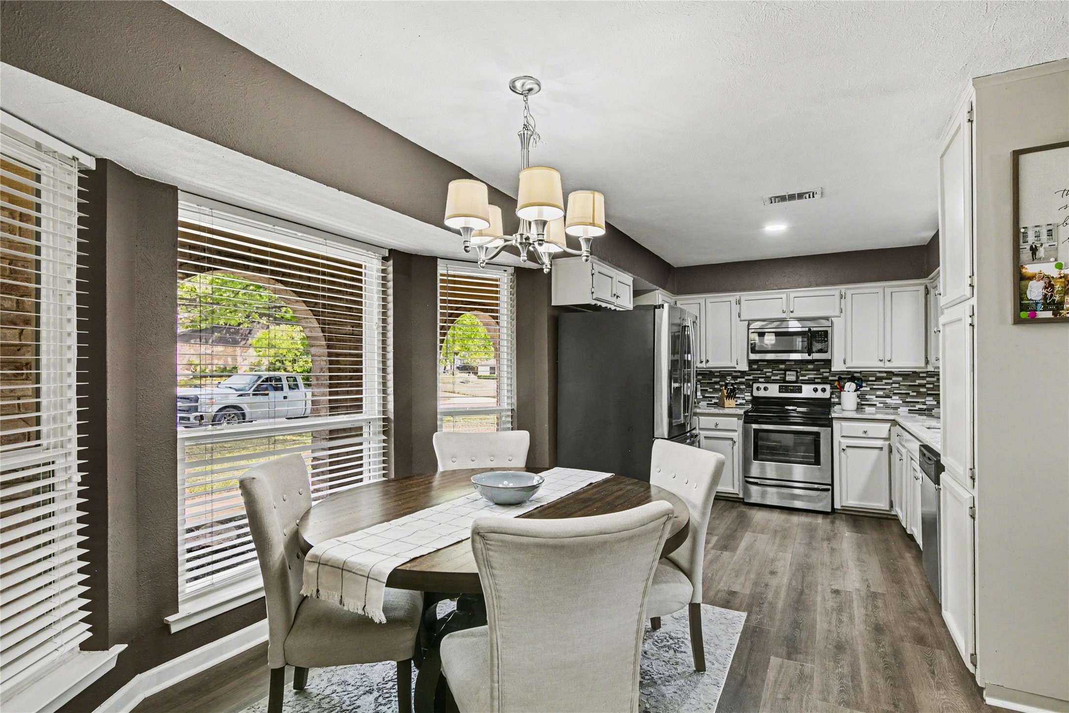 2805 Autumn Drive Hurst TX 76054