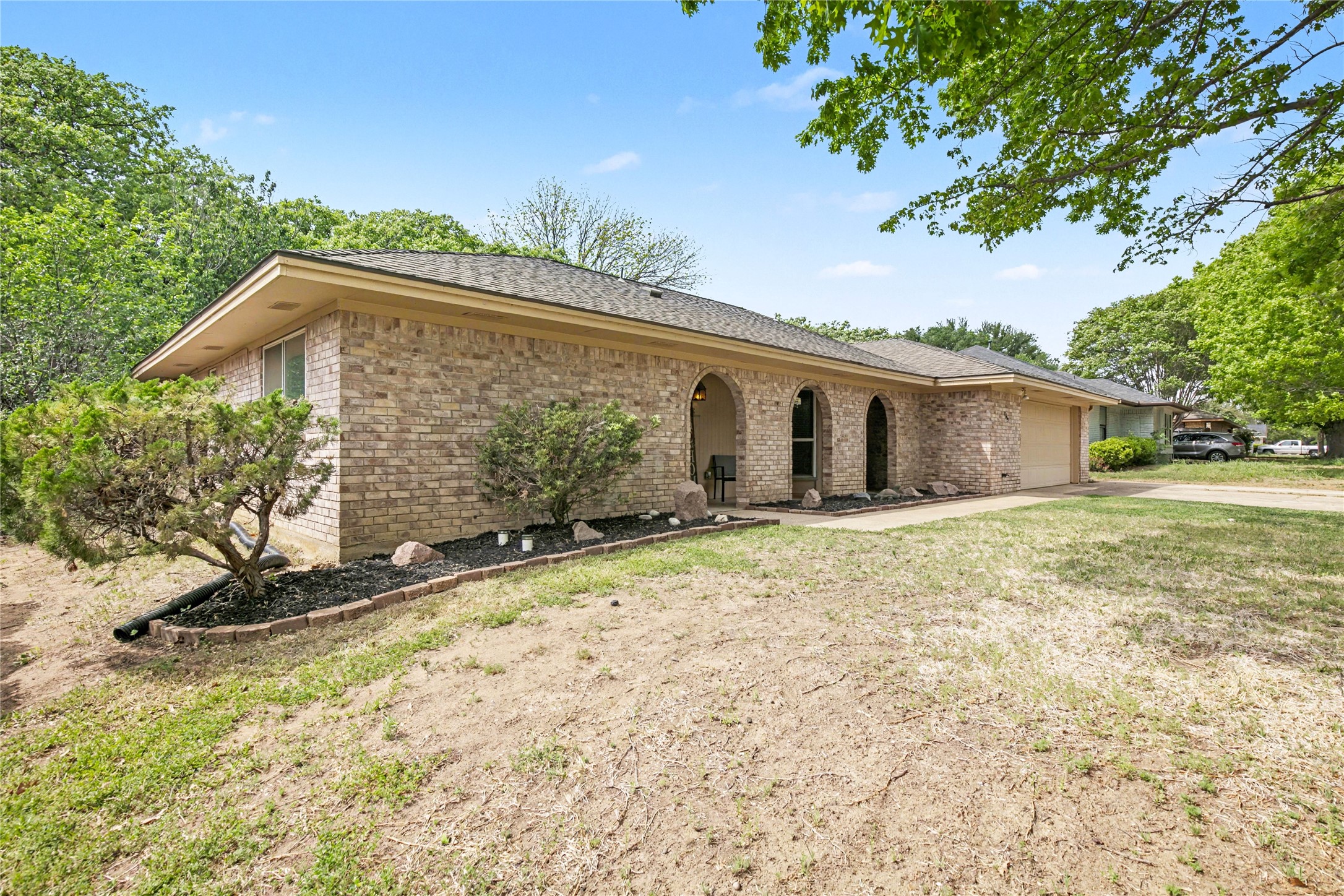 2805 Autumn Drive Hurst TX 76054