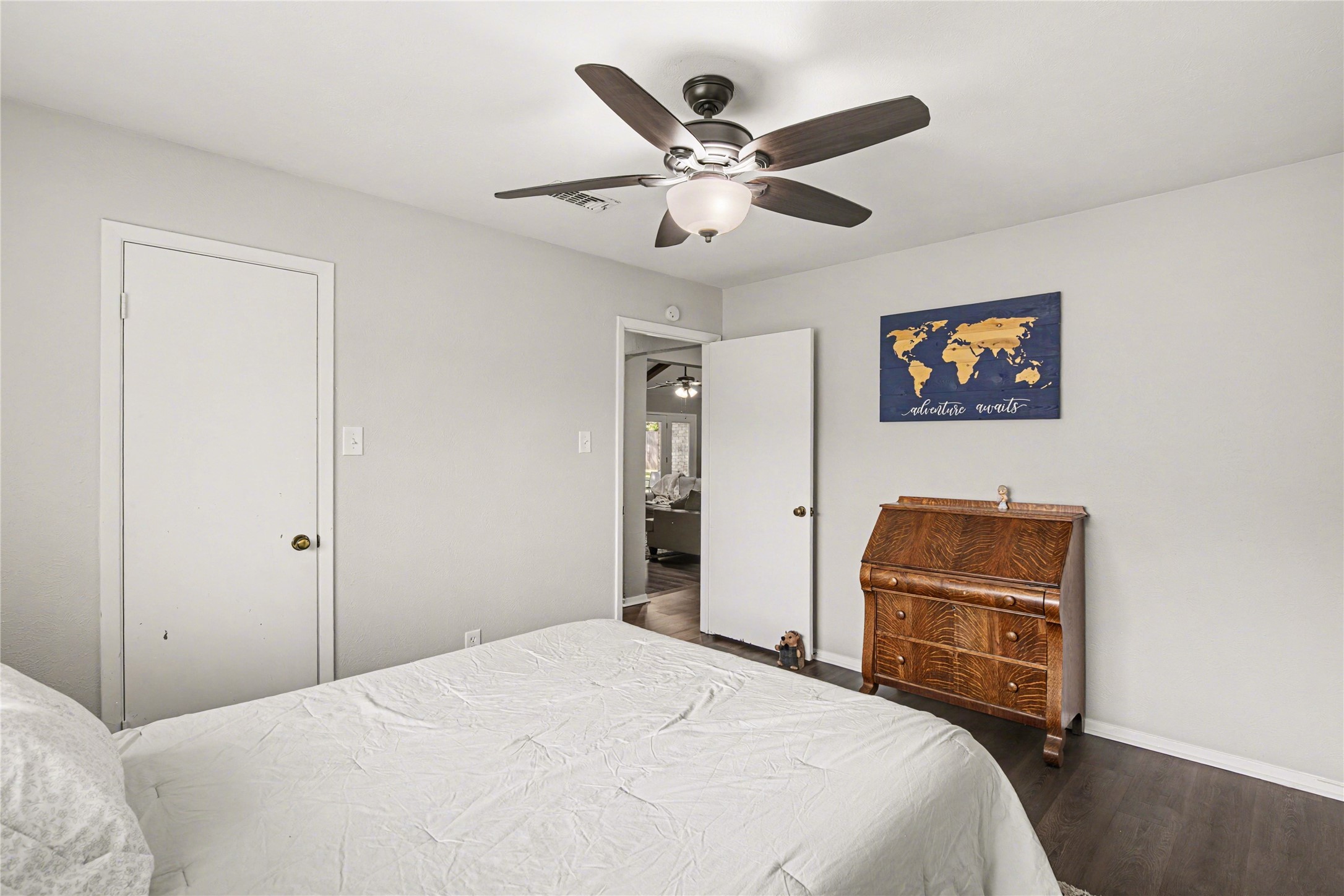 2805 Autumn Drive Hurst TX 76054