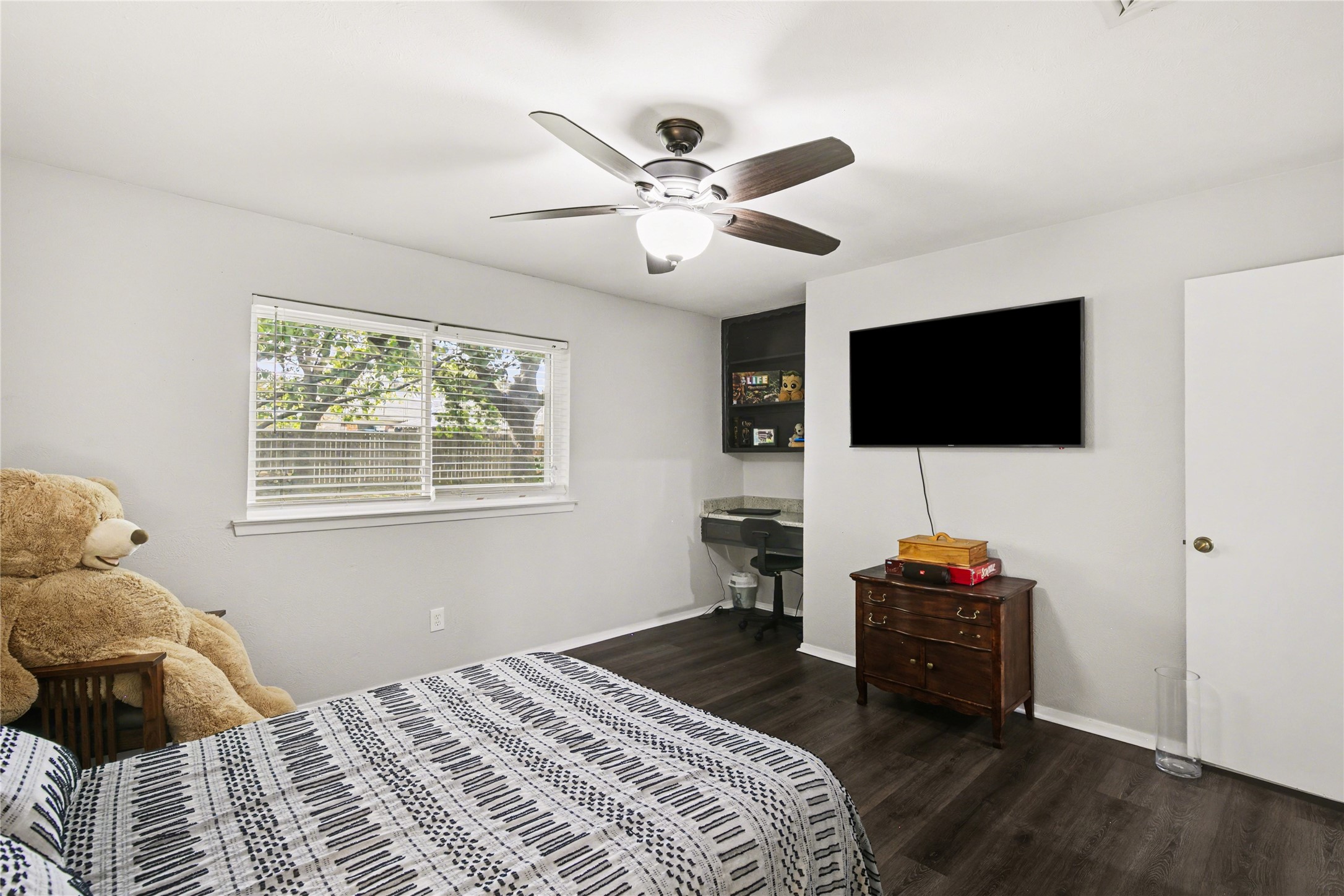 2805 Autumn Drive Hurst TX 76054