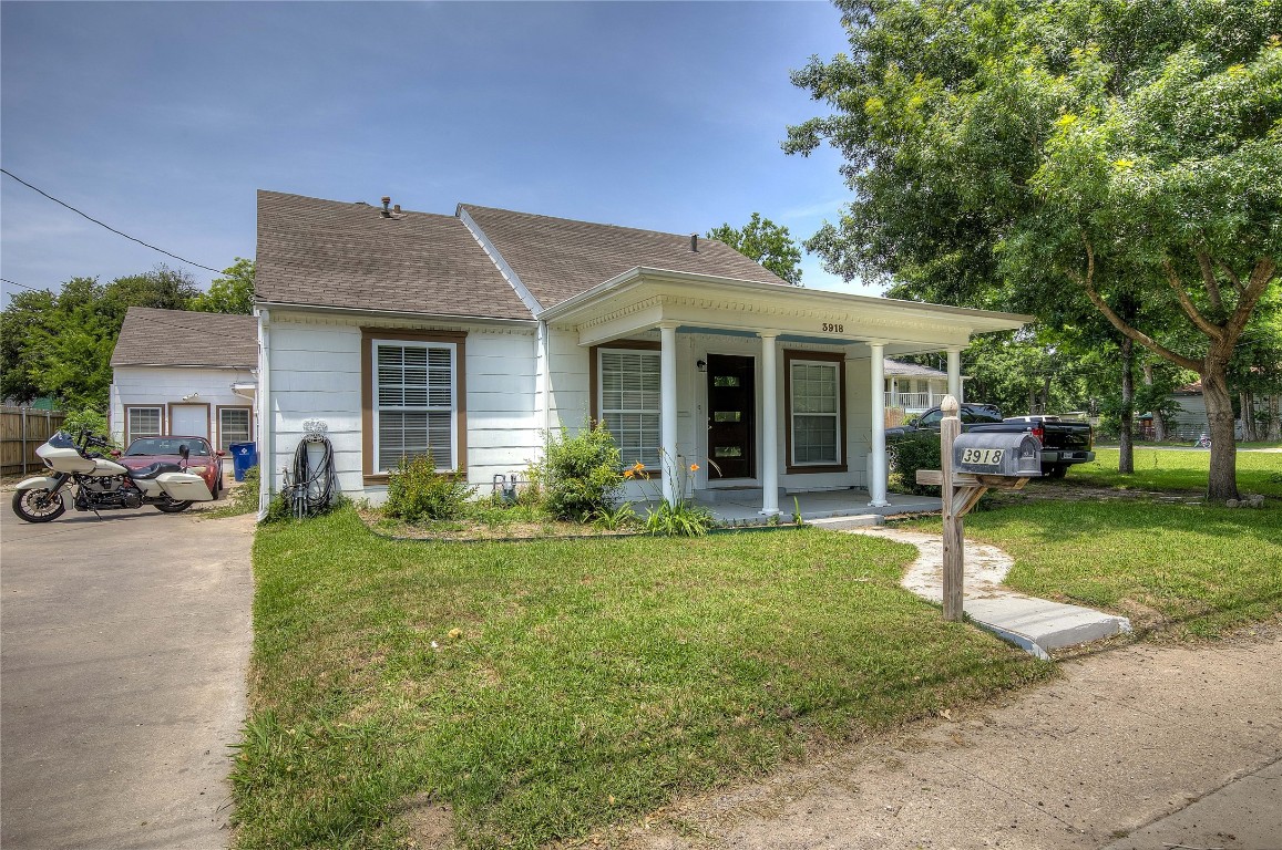 3918 Moulton Street Greenville TX 75401