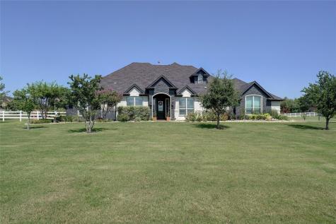 8008 Vineyard Court Burleson TX 76028