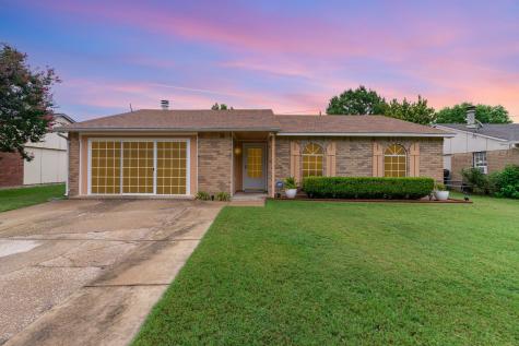 404 Forestwood Drive Forney TX 75126