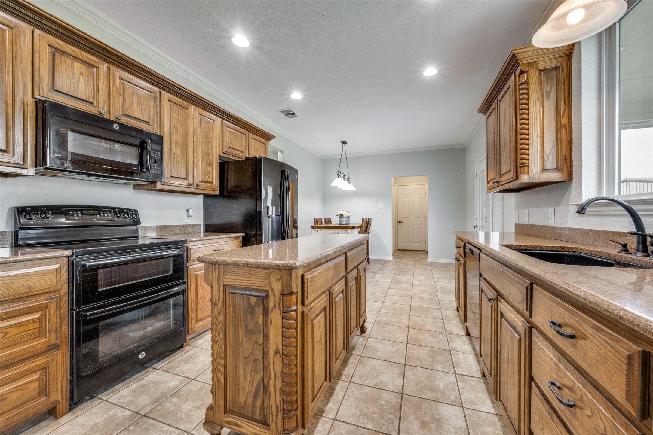 6221 Deer Run Road Sanger TX 76266