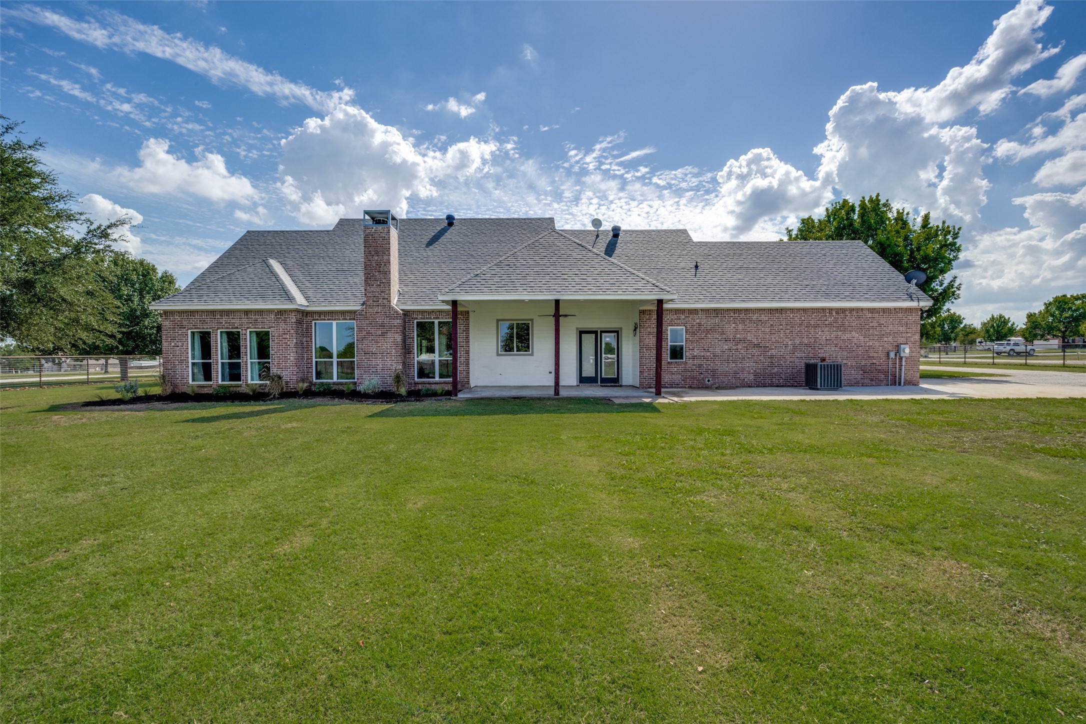 6221 Deer Run Road Sanger TX 76266