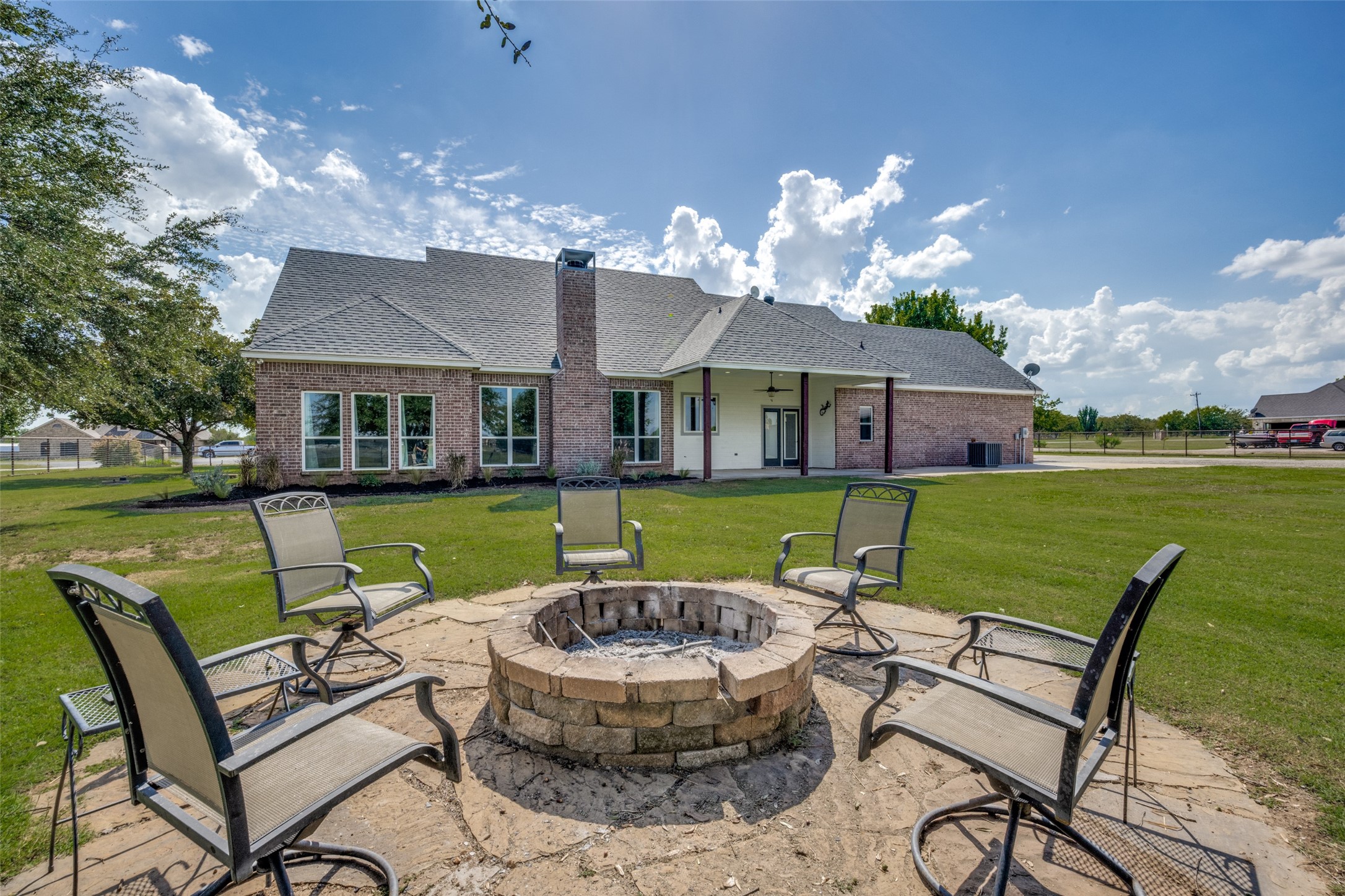 6221 Deer Run Road Sanger TX 76266