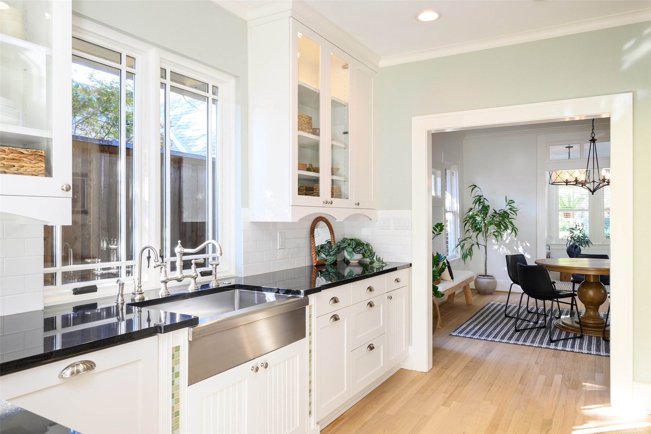5710 Mercedes Avenue Dallas TX 75206