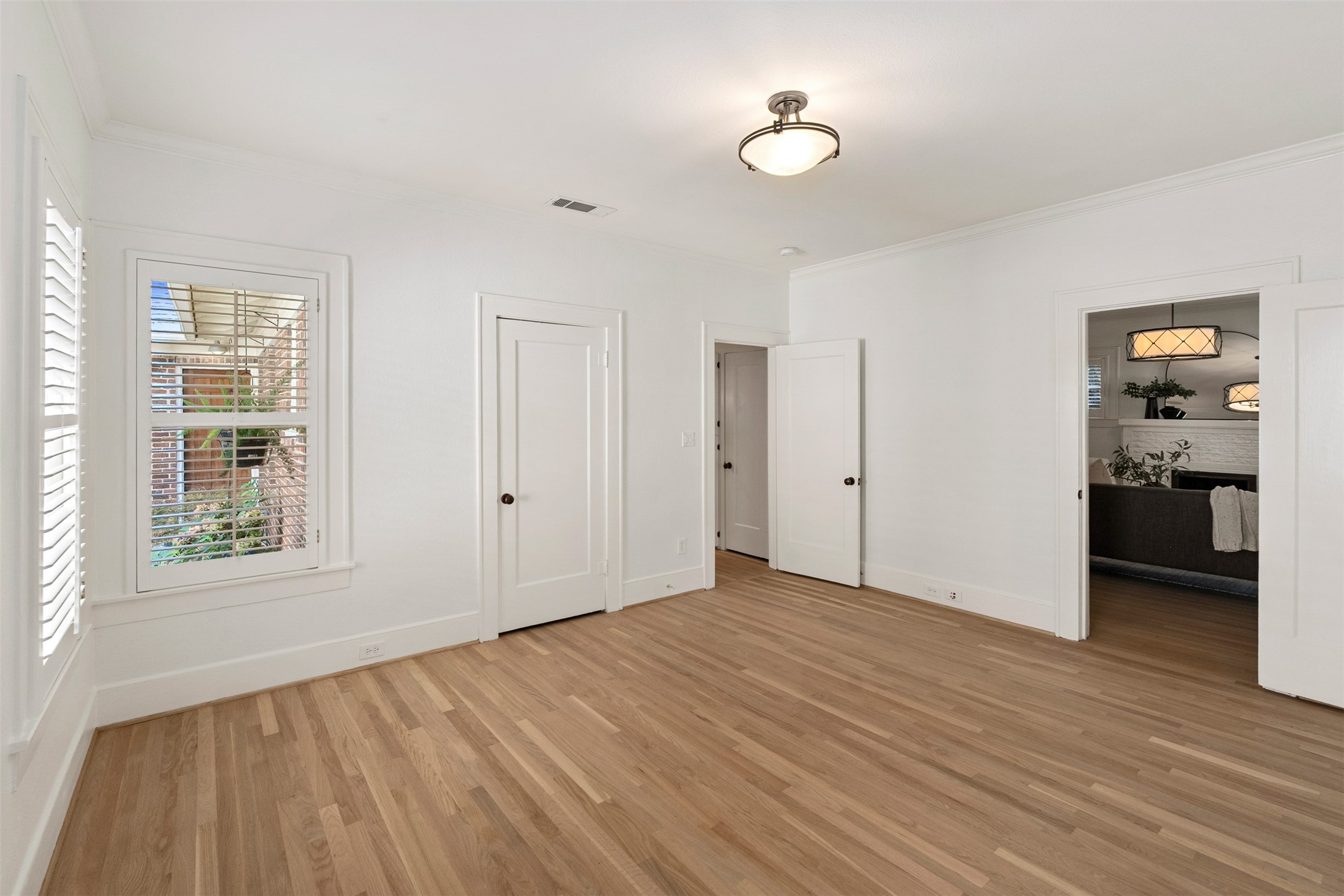 5710 Mercedes Avenue Dallas TX 75206