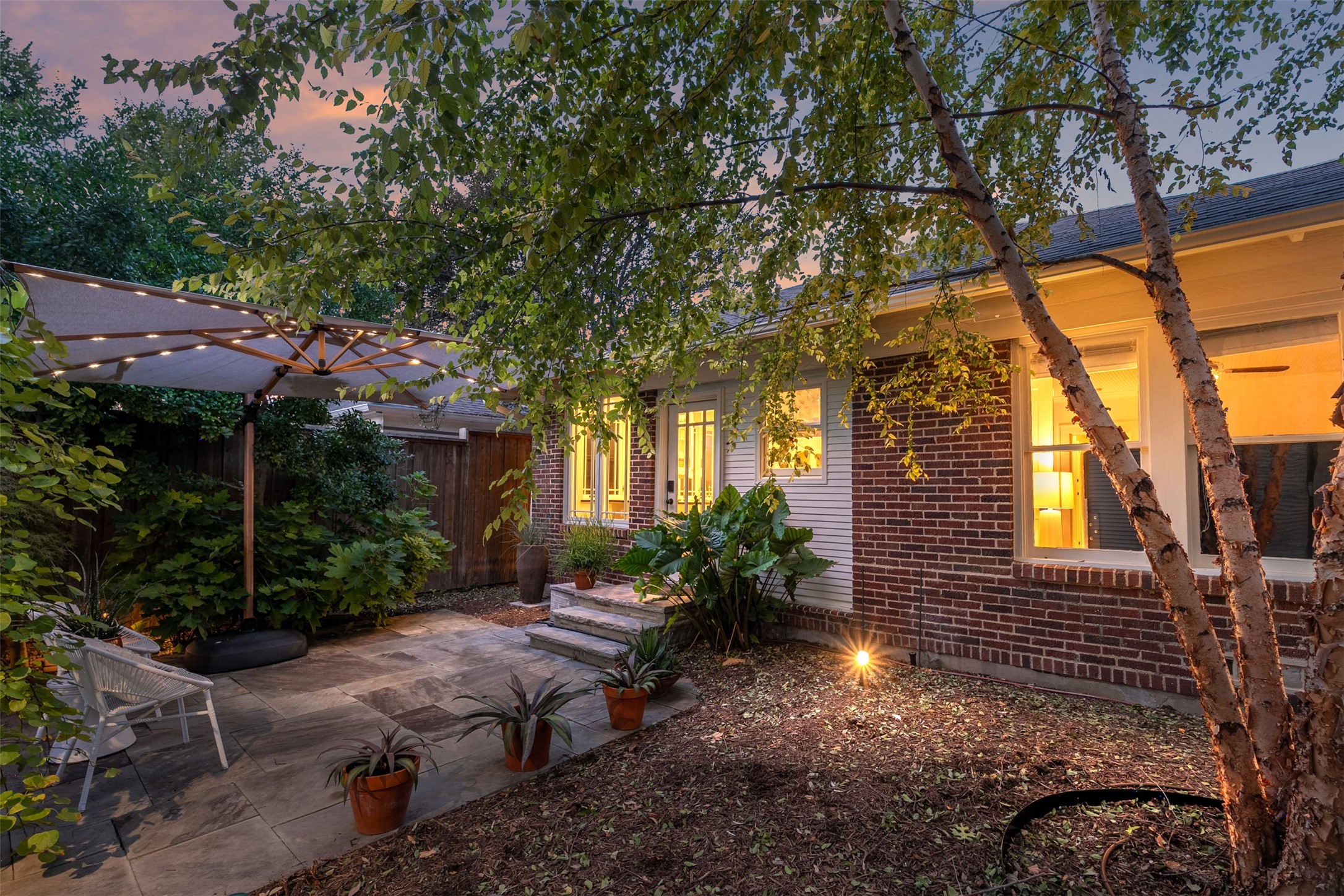 5710 Mercedes Avenue Dallas TX 75206