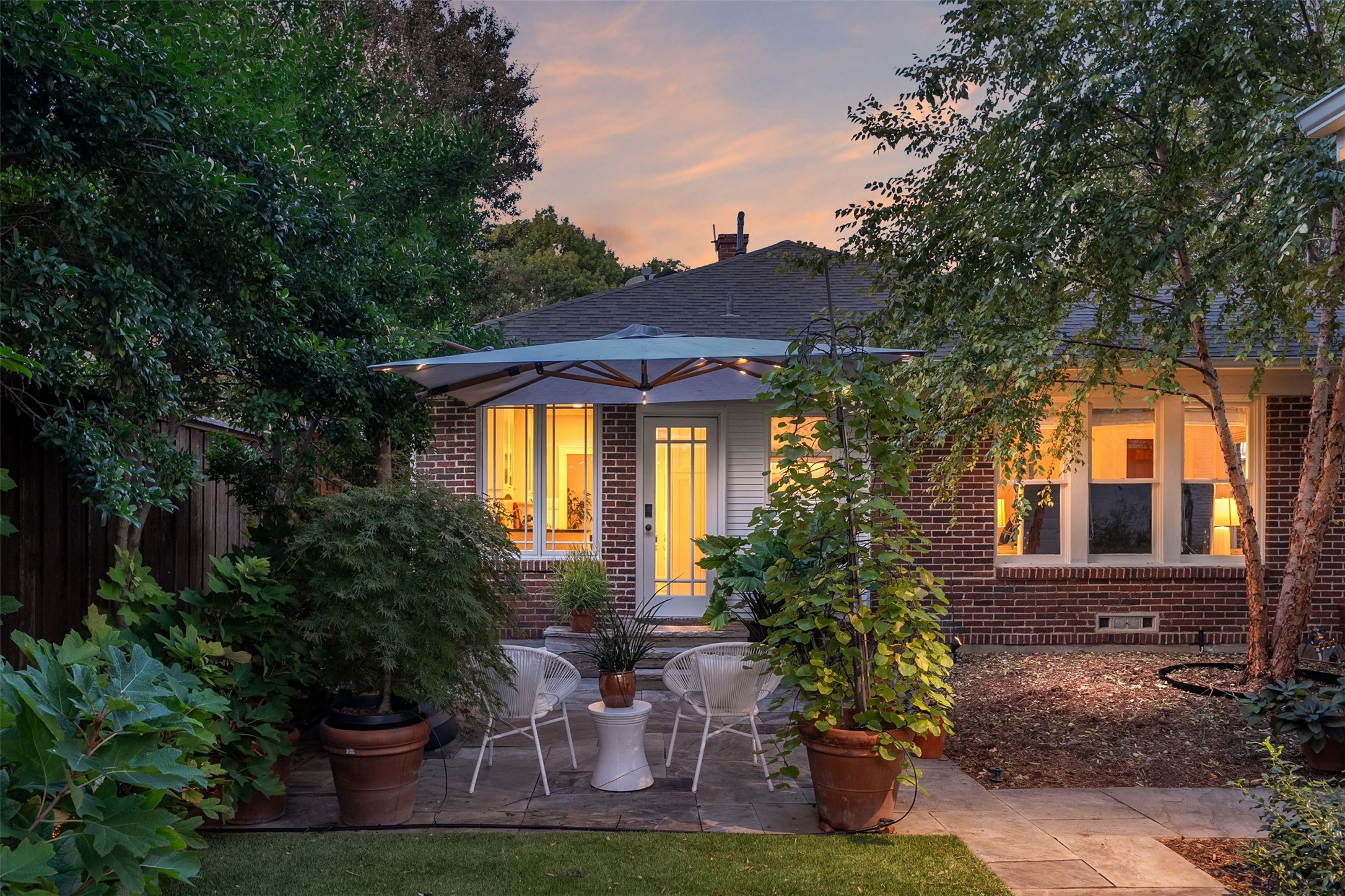 5710 Mercedes Avenue Dallas TX 75206