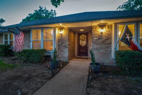 1903 Sussex Drive Carrollton TX 75007