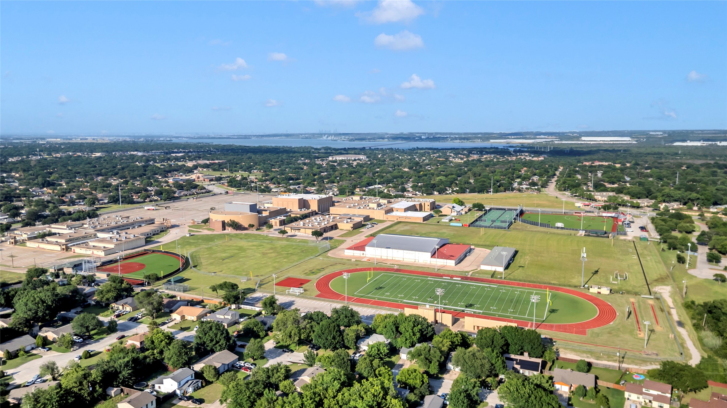 542 Damon Drive Grand Prairie TX 75052