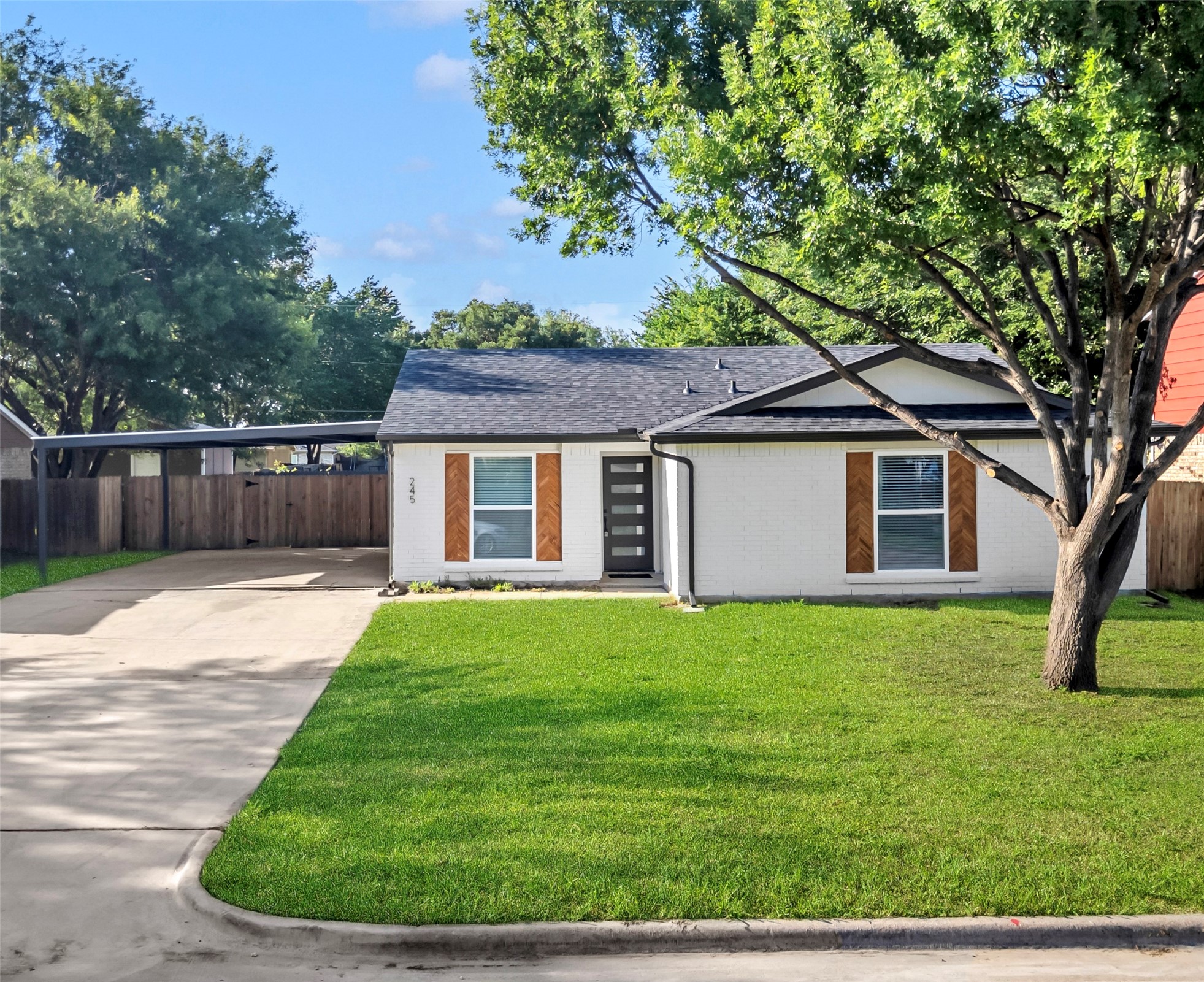 542 Damon Drive Grand Prairie TX 75052