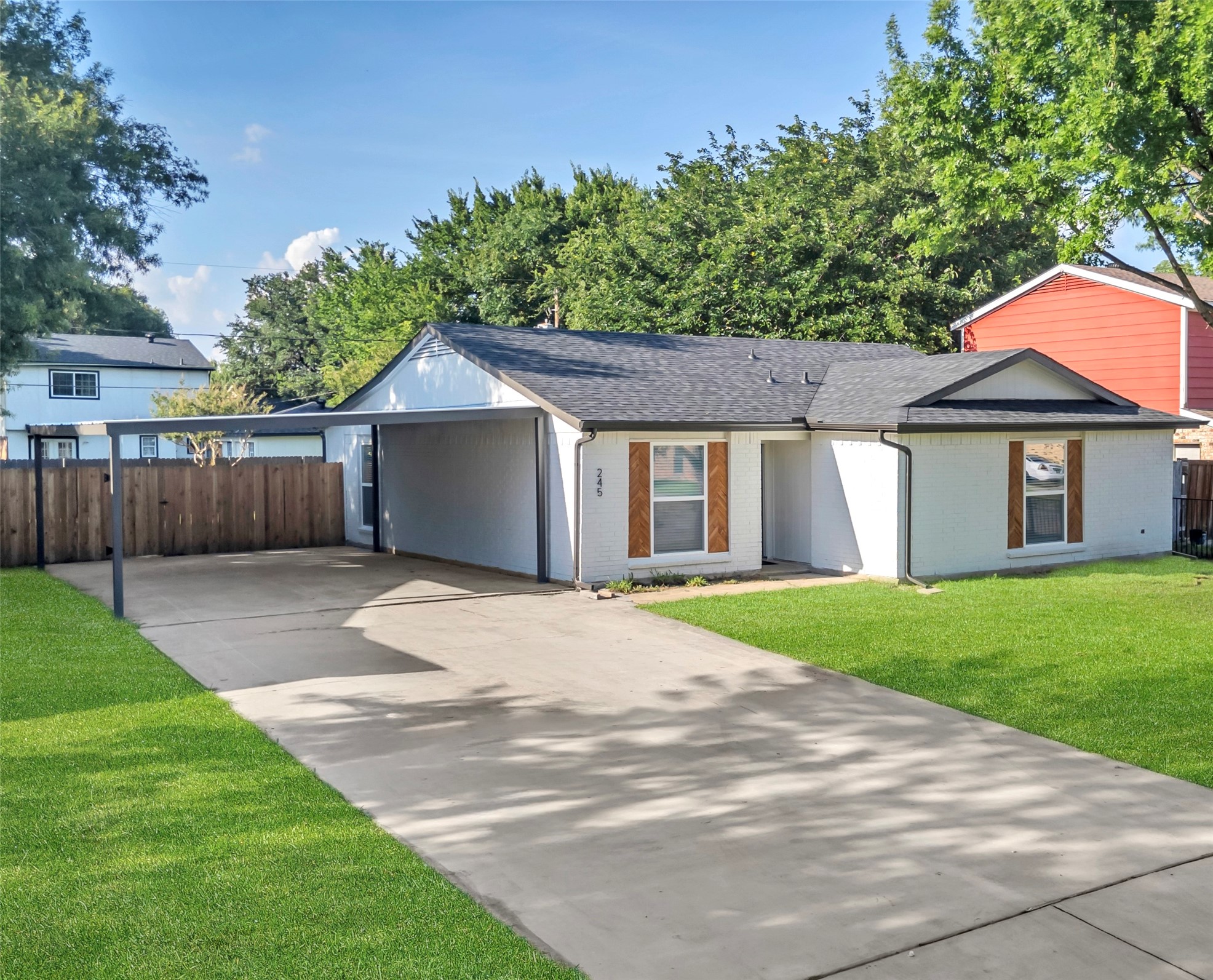 542 Damon Drive Grand Prairie TX 75052