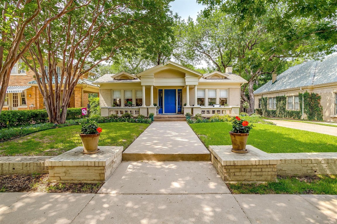2004 Pembroke Drive Fort Worth TX 76110