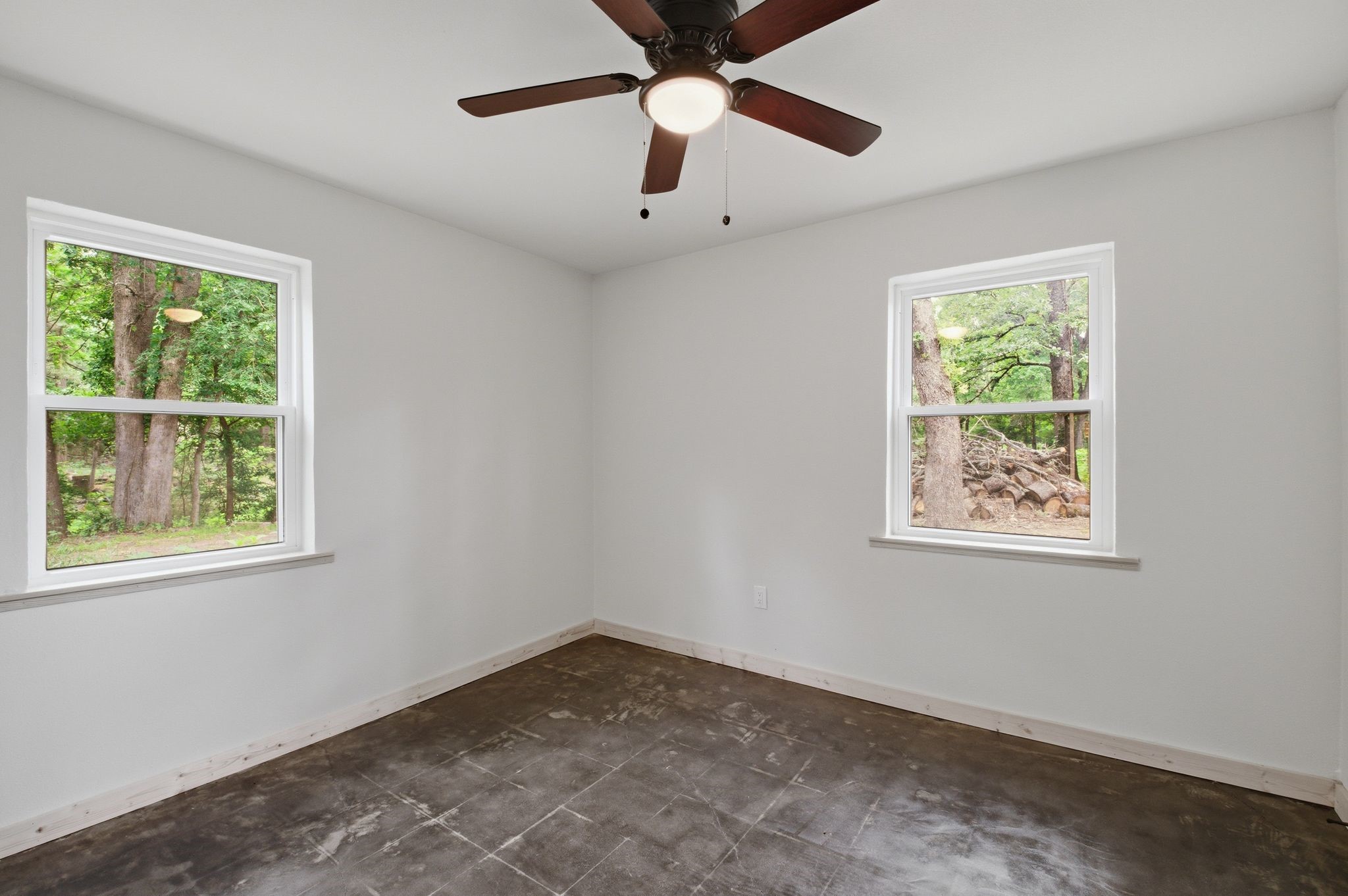 509 County Road 2271 Telephone TX 75488