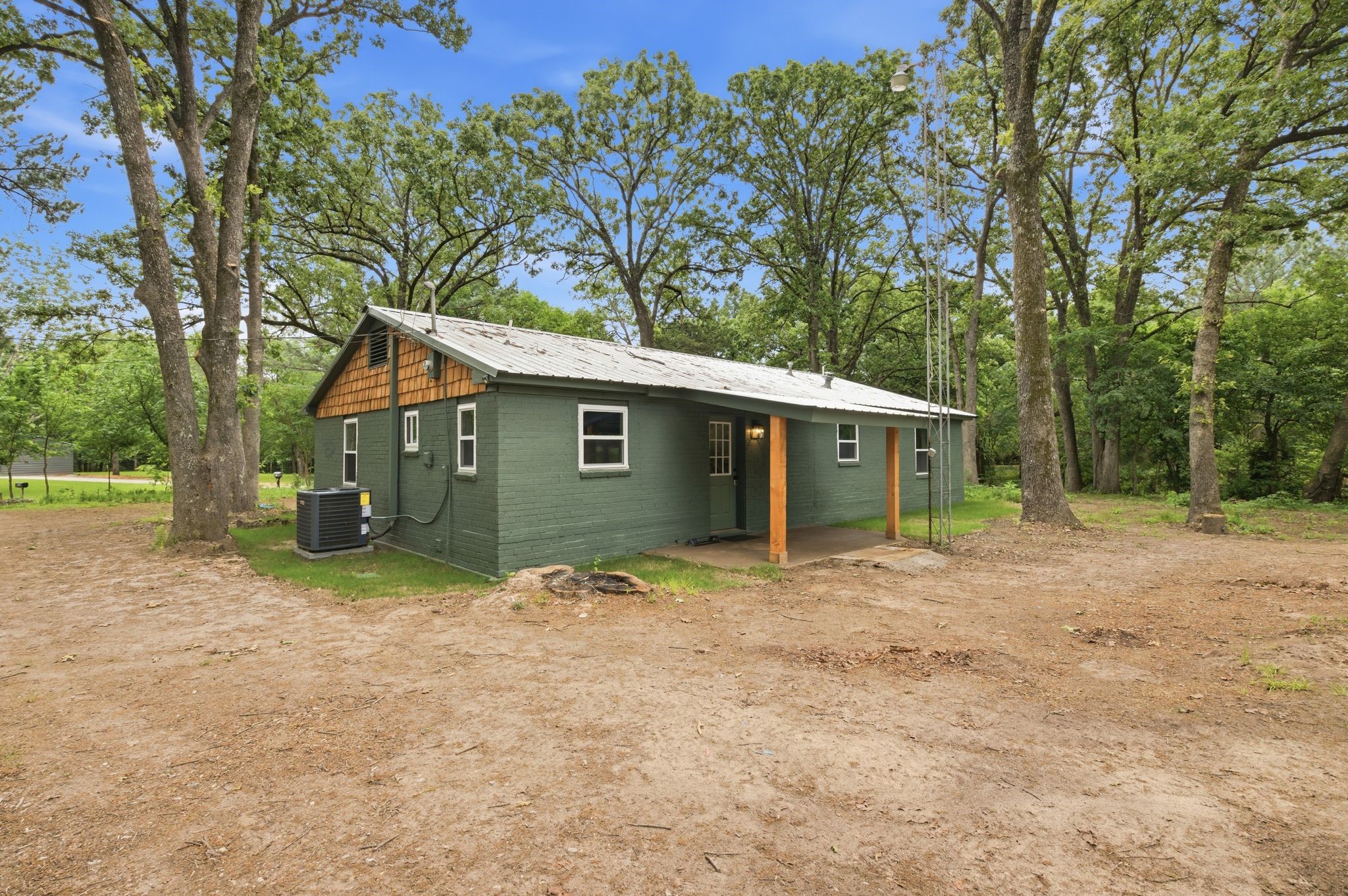 509 County Road 2271 Telephone TX 75488