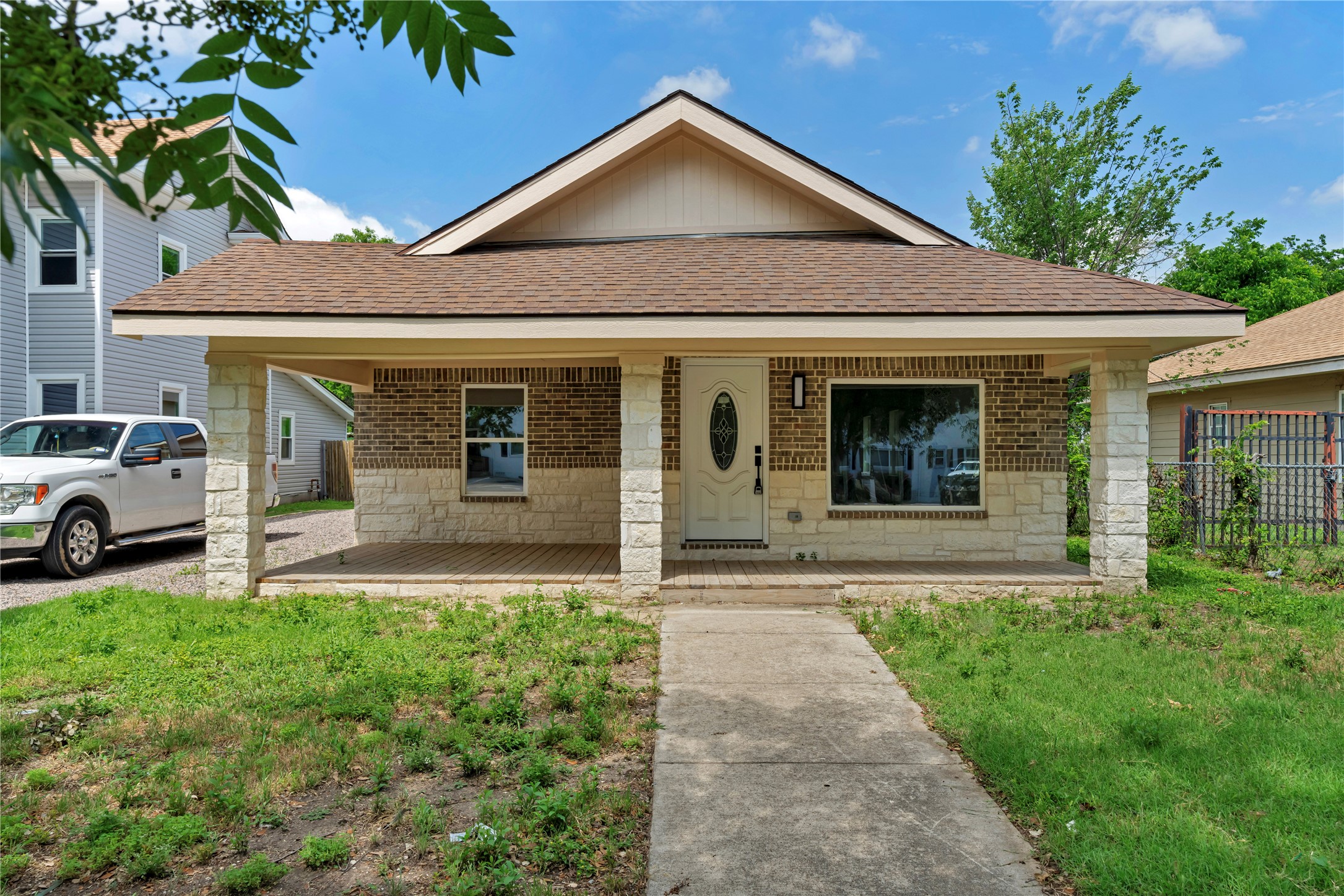 2916 Travis Avenue Fort Worth TX 76110
