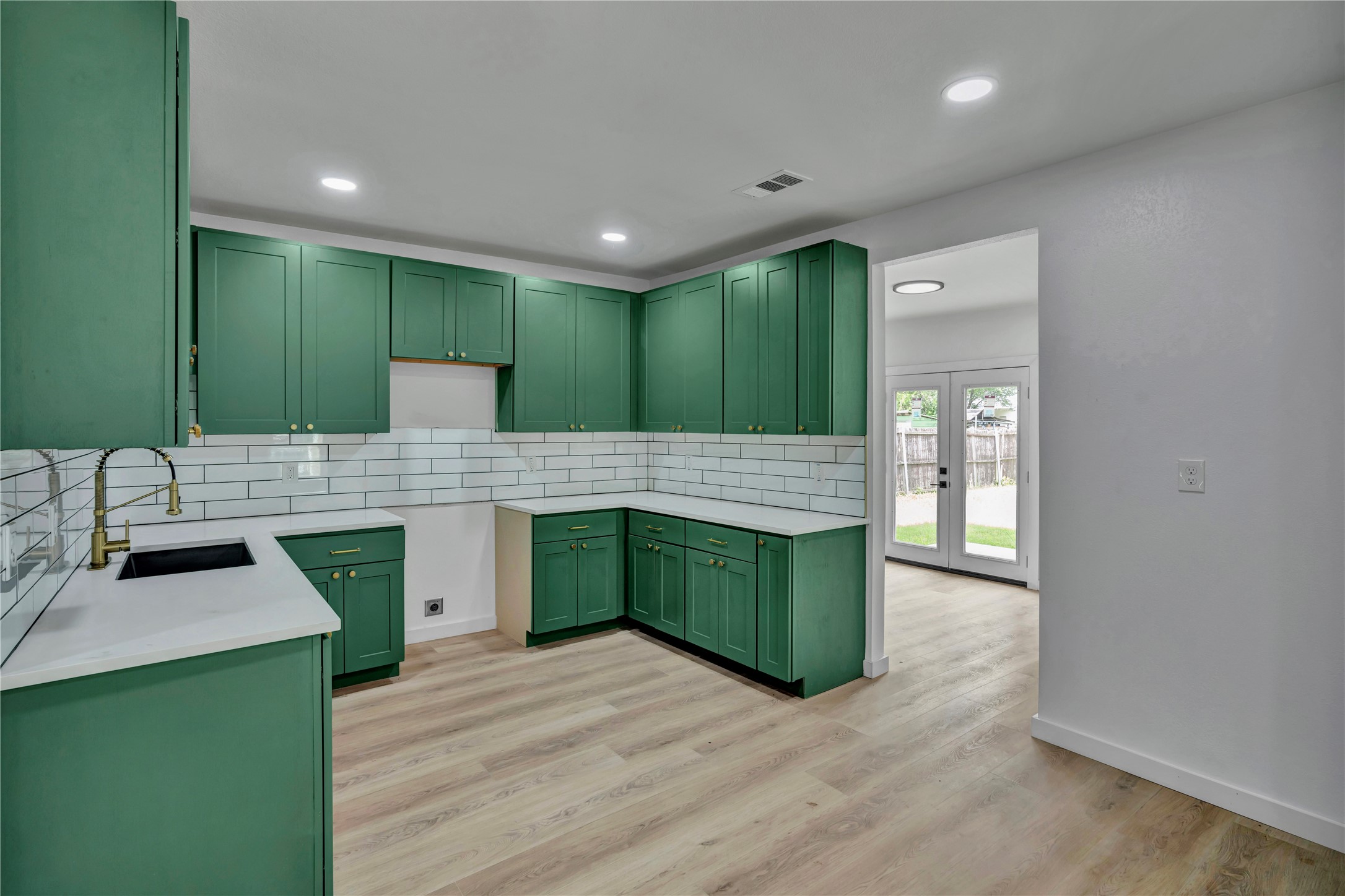 2916 Travis Avenue Fort Worth TX 76110