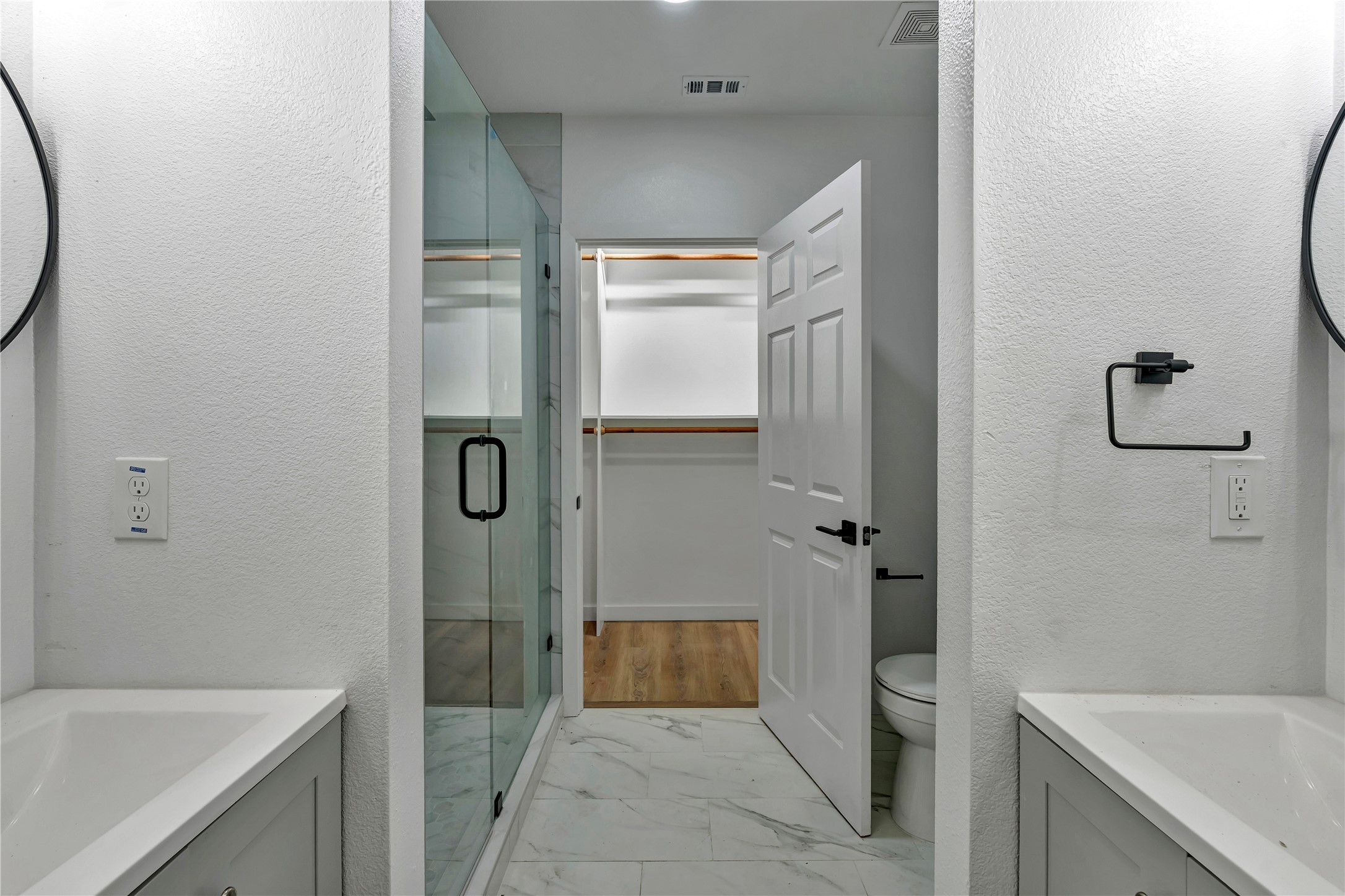 2916 Travis Avenue Fort Worth TX 76110