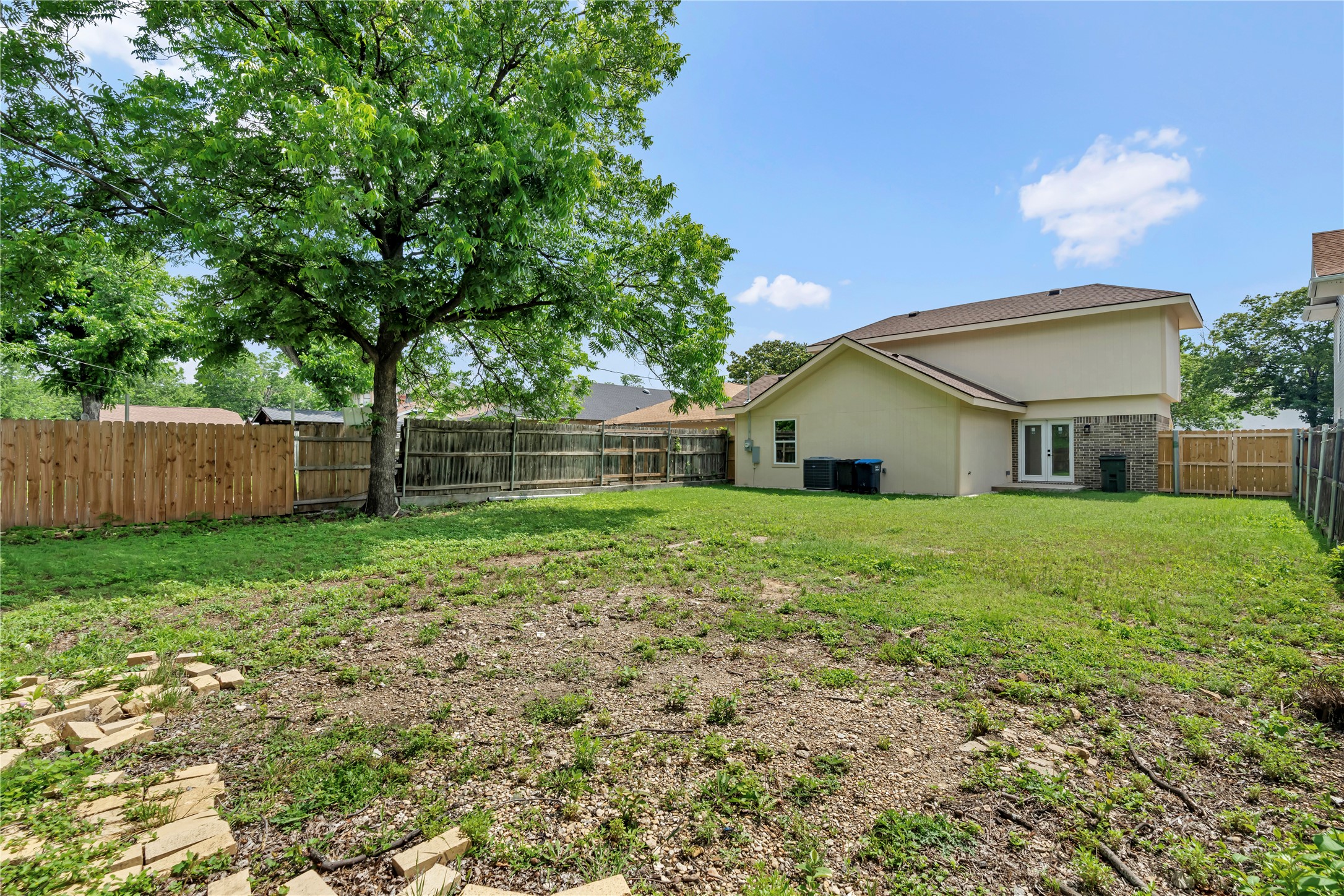 2916 Travis Avenue Fort Worth TX 76110