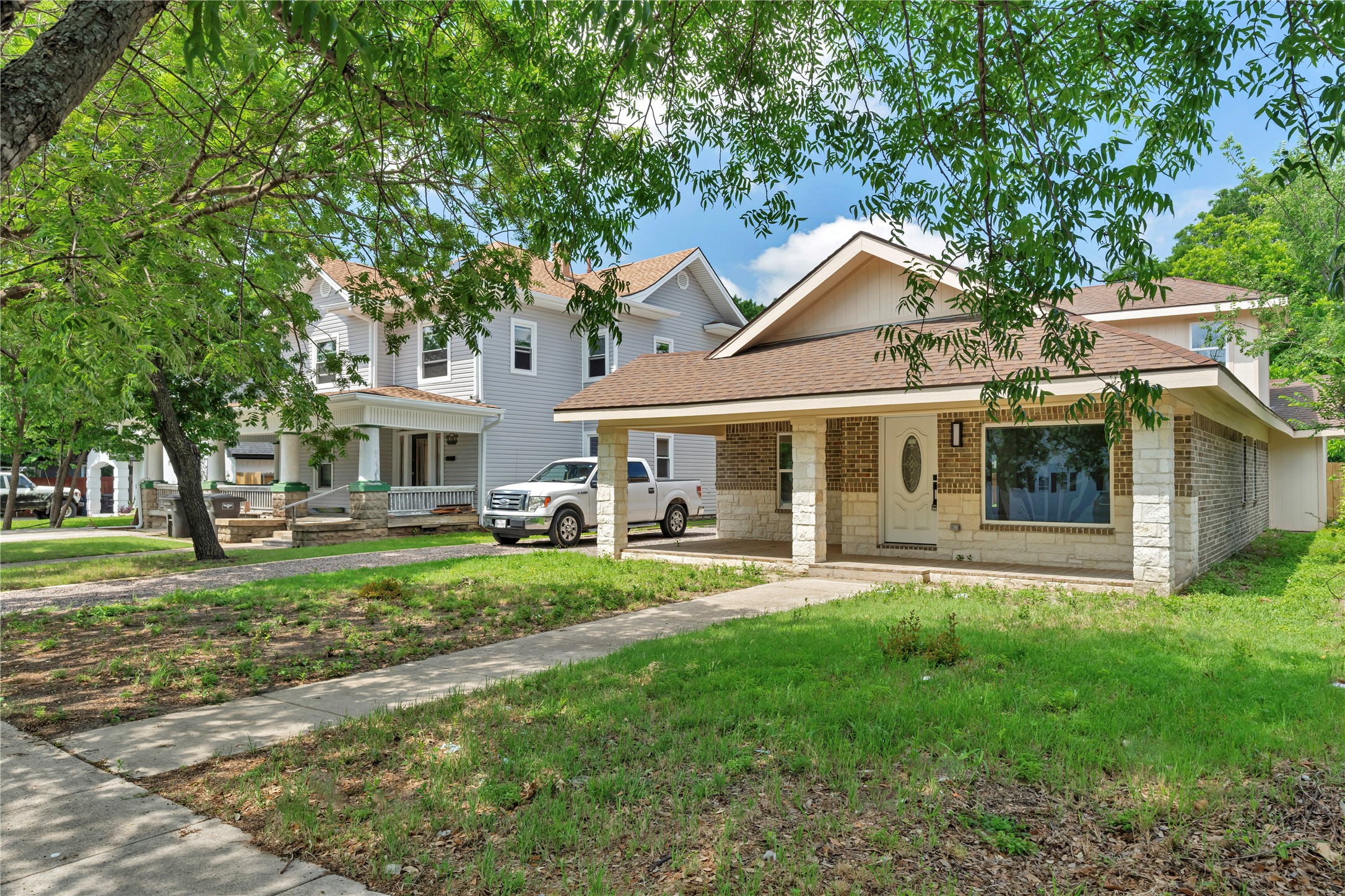 2916 Travis Avenue Fort Worth TX 76110