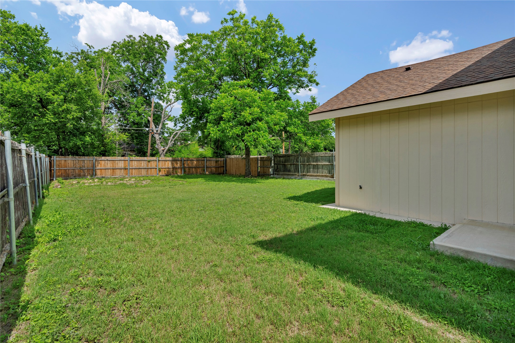 2916 Travis Avenue Fort Worth TX 76110