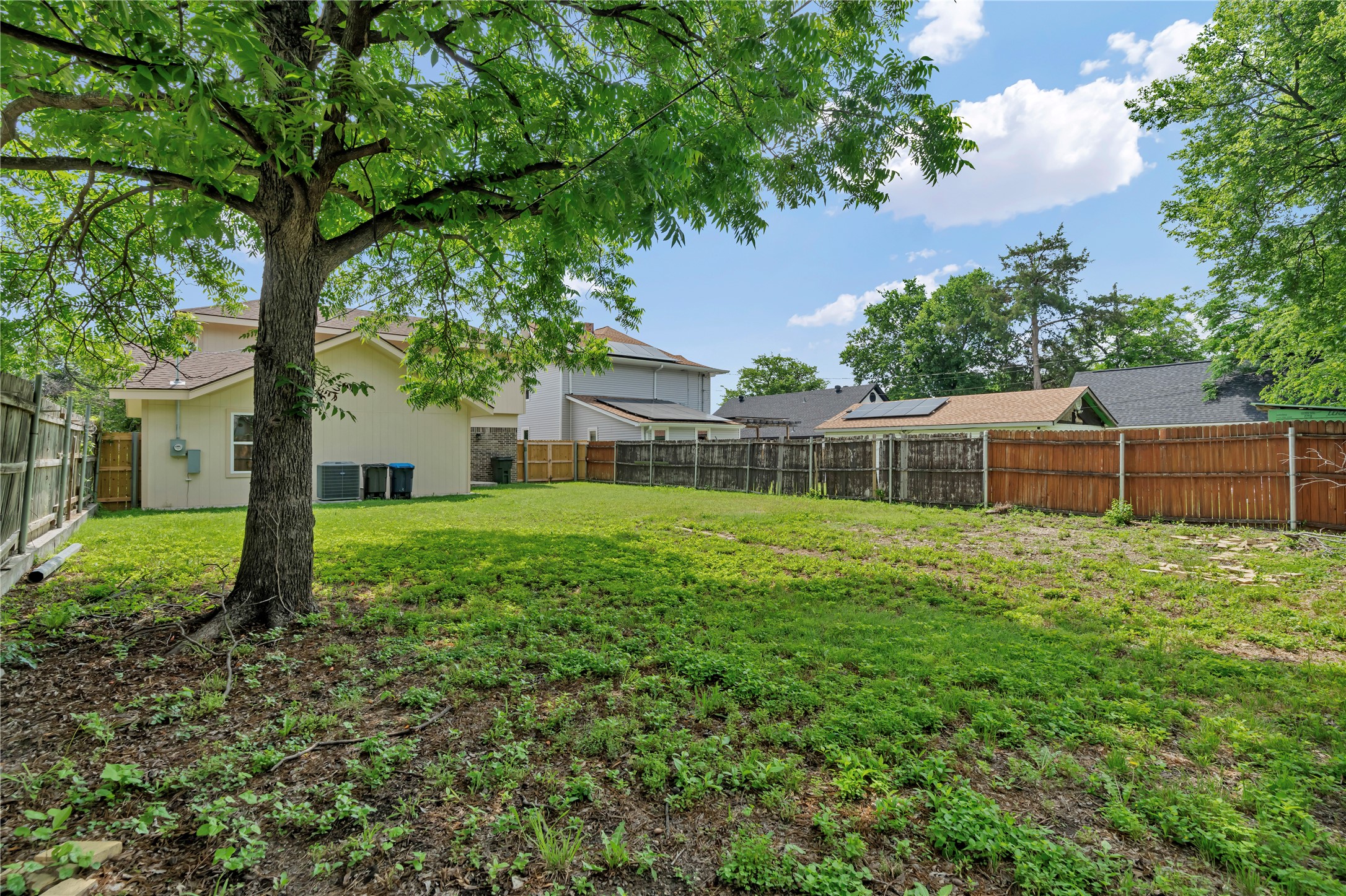 2916 Travis Avenue Fort Worth TX 76110