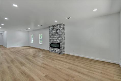 2916 Travis Avenue Fort Worth TX 76110